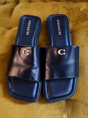 COACH Black Florence Sandals Size 9